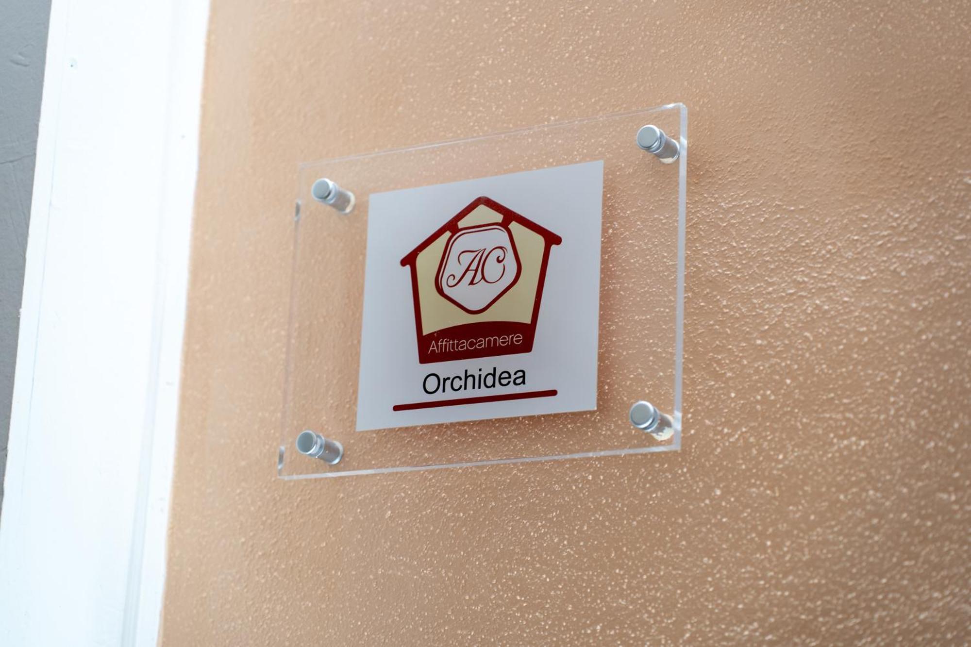 Affittacamere Orchidea For Tourists Hesperia Hosp Modena Kültér fotó