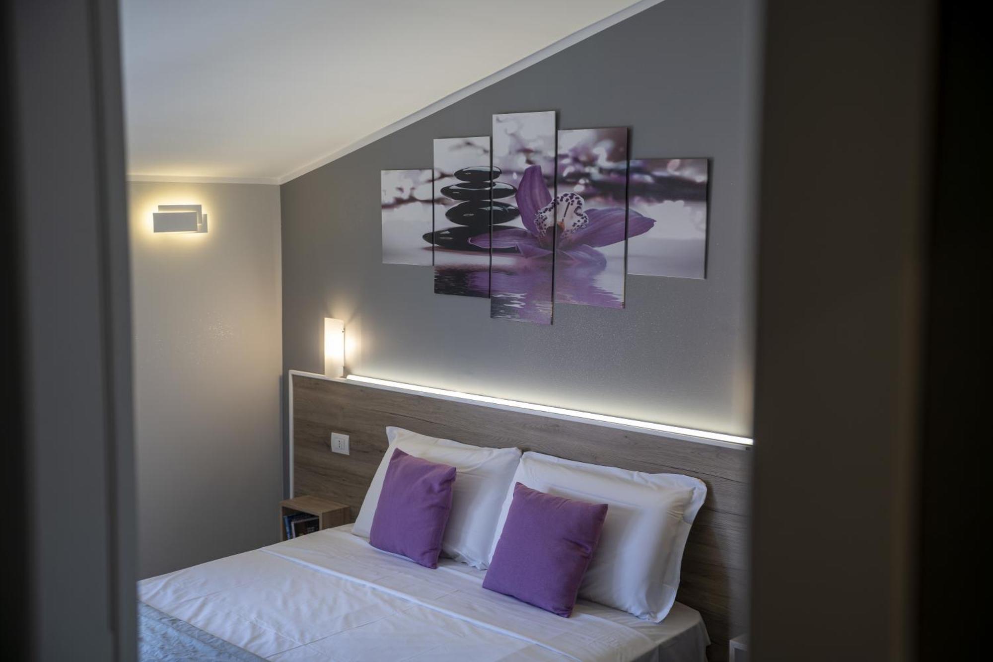 Affittacamere Orchidea For Tourists Hesperia Hosp Modena Kültér fotó