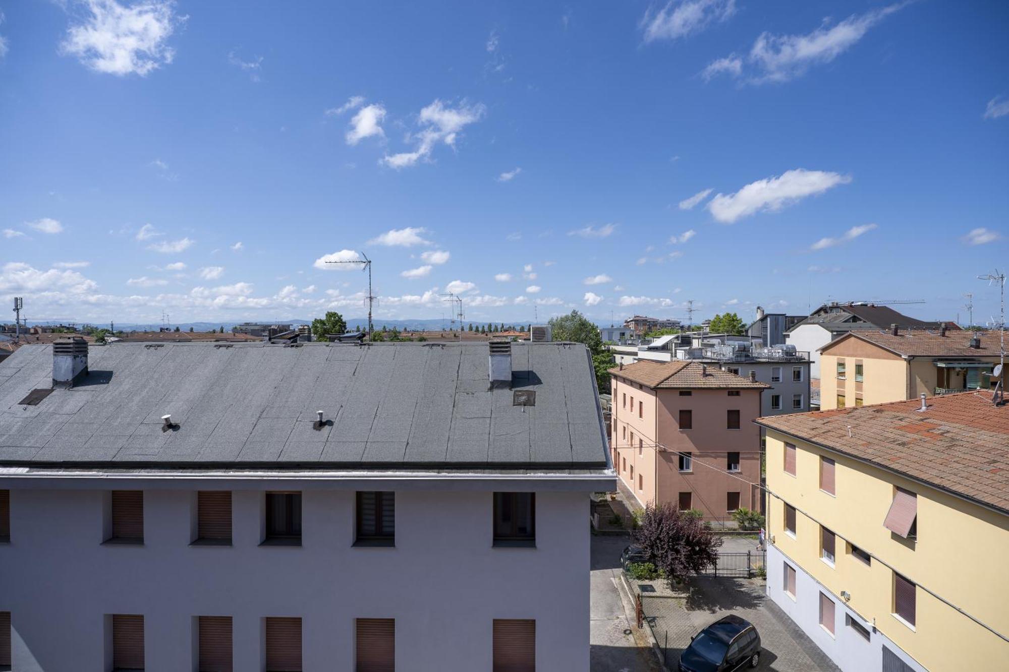 Affittacamere Orchidea For Tourists Hesperia Hosp Modena Kültér fotó
